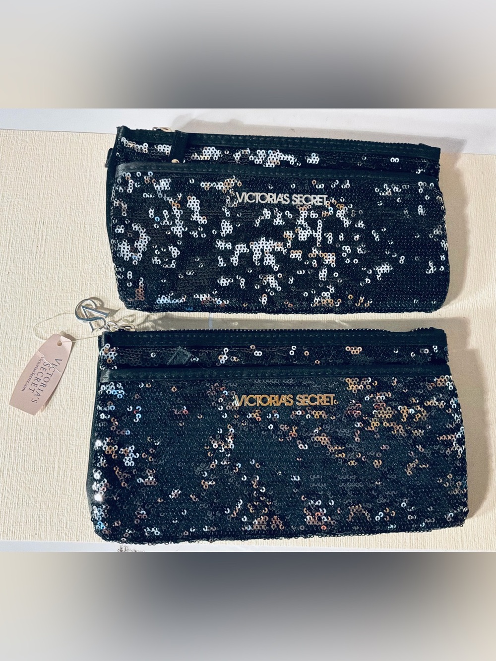 NWT..VICTORIAS SECRET… 2 Sequin Zip Makeup bags i